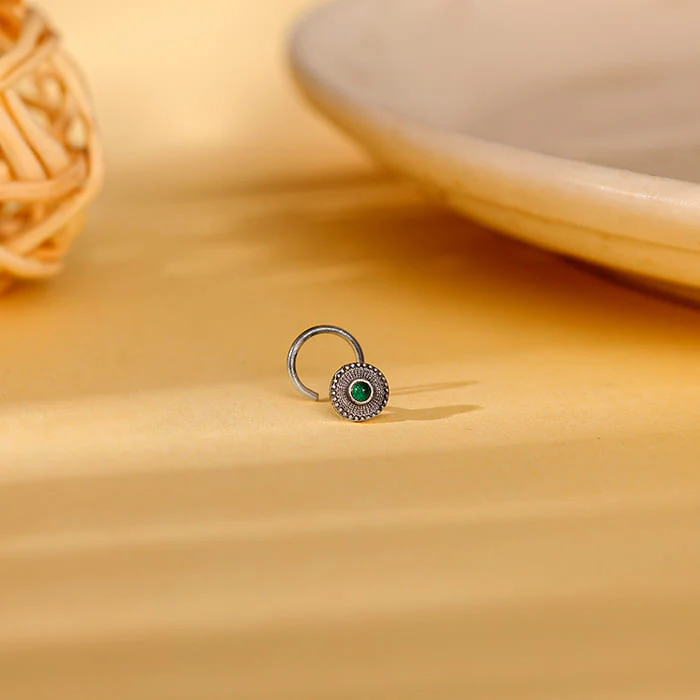 Noor Green Halo Oxidized 925 Sterling Silver Nose Pin - Image 3